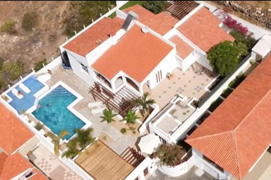 Gezellige Villa Met Prachtig Zicht En Zwembad Арона Екстер'єр фото